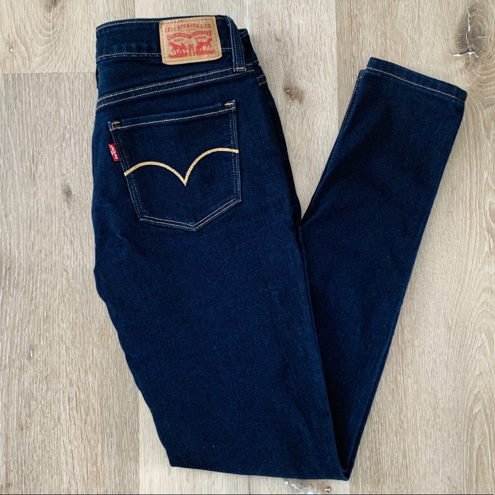 Levi's Skinny Jeans in Dark Indigo with Gold Stitching